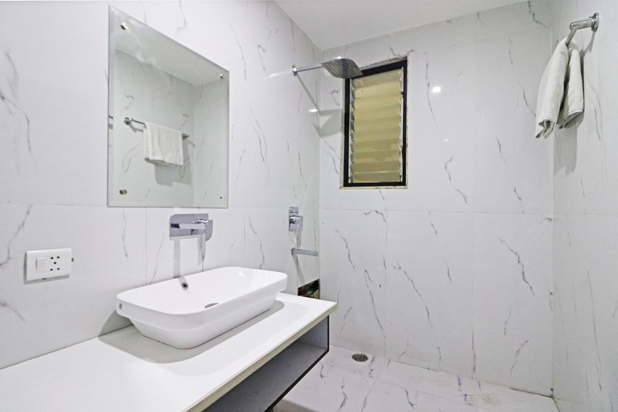 Hotel Grand Qubic Near Delhi Airport New Delhi Ngoại thất bức ảnh