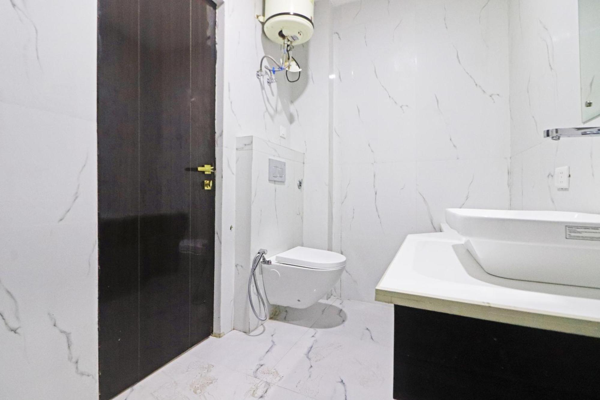 Hotel Grand Qubic Near Delhi Airport New Delhi Ngoại thất bức ảnh