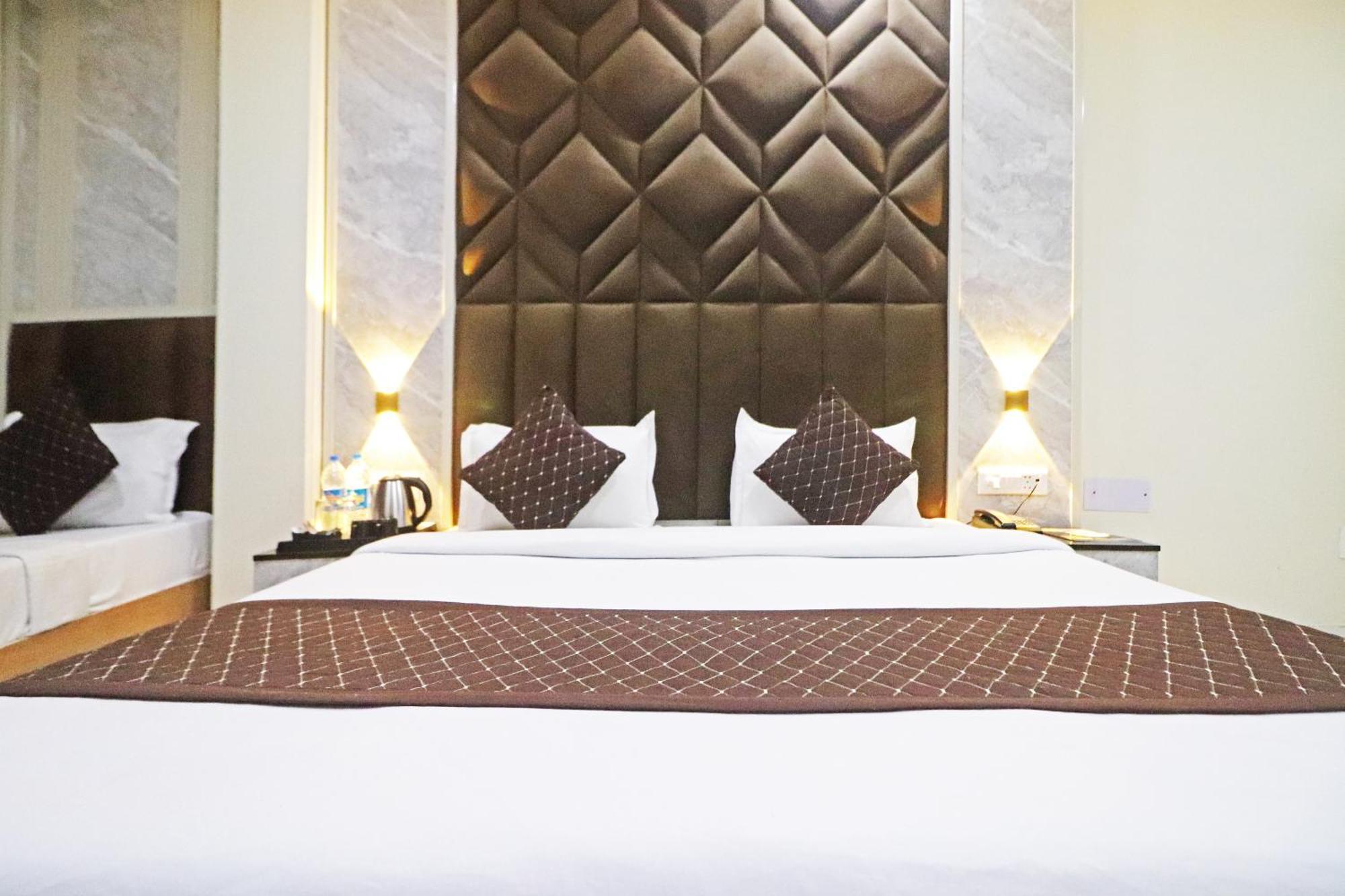 Hotel Grand Qubic Near Delhi Airport New Delhi Ngoại thất bức ảnh
