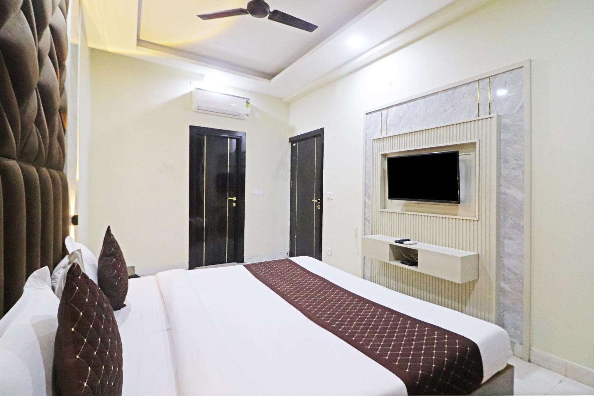 Hotel Grand Qubic Near Delhi Airport New Delhi Ngoại thất bức ảnh